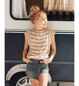 Gestreepte top met kapmouwen gemaakt van Phildar Phil Artisane