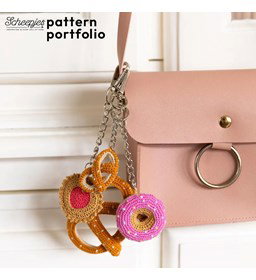 Crispy Cookie Bag Charms gemaakt van Haaknaalden