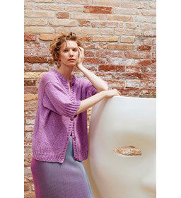 Damesvest Art Walk met driekwart mouwen en ronde hals gemaakt van Breinaalden zonder knop