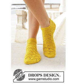 sokken gemaakt van DROPS Flora
