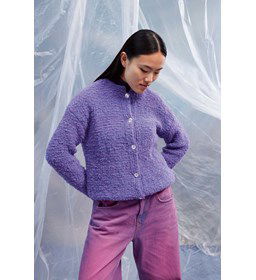 Ruig damesvest met knoopsluiting gemaakt van Lang Yarns Phoenix