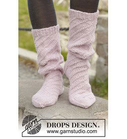 Gebreide sokken gemaakt van Drops Nepal