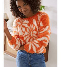 Damestrui met grote ingebreide bloemen gemaakt van Phildar Phil Beaugency