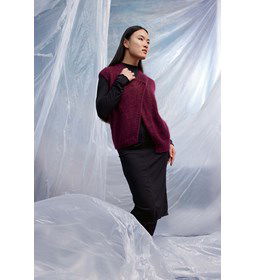 Vest met a-symmetrische sluiting gemaakt van Lang Yarns Alpaca Soxx 4-ply