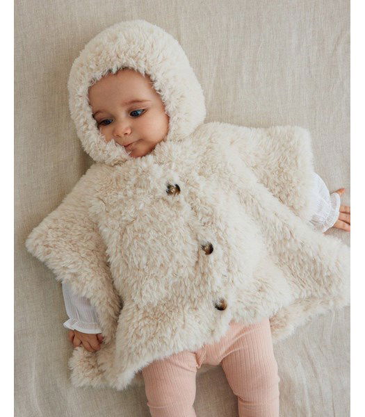 Breipatroon Poncho met capuchon 