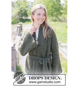 damesvest met ceintuursluiting gemaakt van Drops Brushed Alpaca Silk