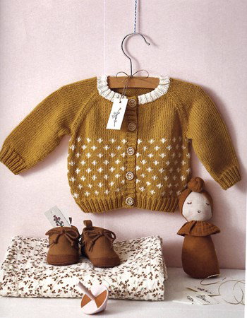 babyvest met kruisjespatroon