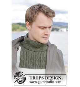 Halswarmer in ribbelsteek gemaakt van Drops Merino extra fine