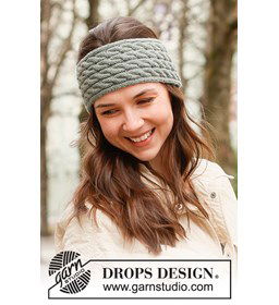 Haarband in kabelpatroon gemaakt van Drops Baby Merino