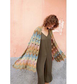 Rechthoekige omslagdoek in kantpatroon gemaakt van Lang Yarns Paradise