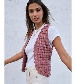 Damesgilet met geschulpte rand gemaakt van Phildar Phil Coton 3