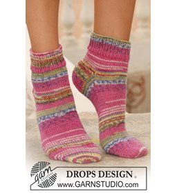 Korte DROPS sokken gemaakt van Drops Fabel