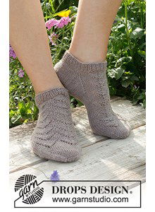 Enkelsokken June Jumpers met kantpatroon