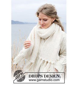 Sjaal met franjes gemaakt van Drops Andes