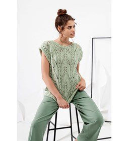 Mouwloze trui in kantaptroon gemaakt van Lang Yarns Amira