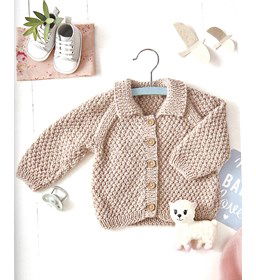 jasje met raglan mouwen en kraagje gemaakt van knopen