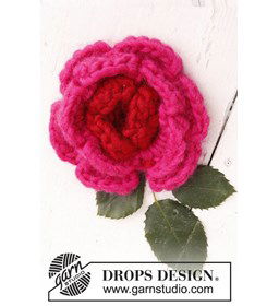 Gehaakte bloem gemaakt van Drops Snow - Eskimo