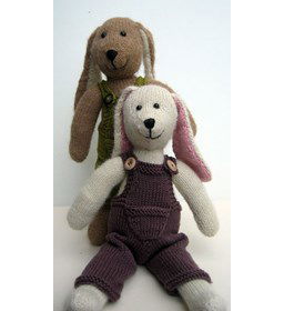 Konijntjes gemaakt van knopen