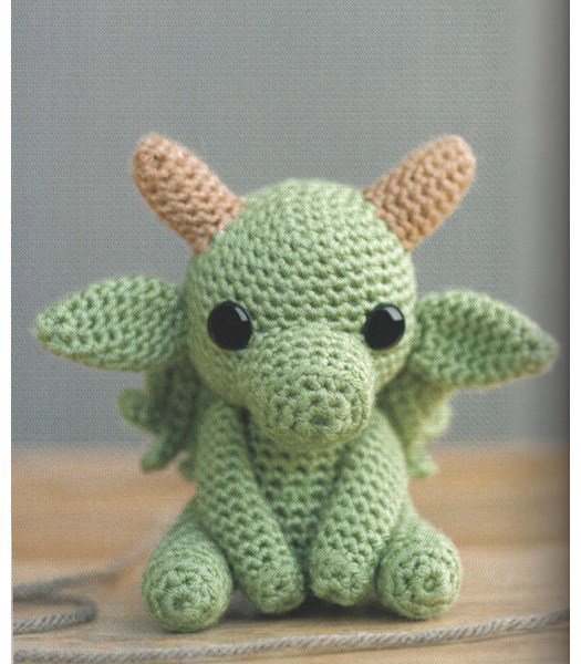 Haakpatroon lief draakje met hoorntjes