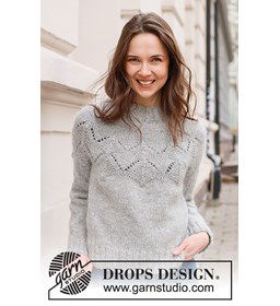 Damestrui met kantpatroon gemaakt van Drops Kid Silk