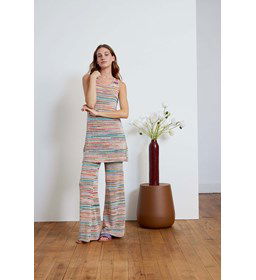 Rechte lange gebreide broek gemaakt van Elastiek - band