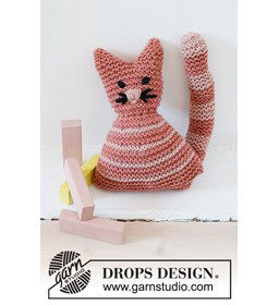 Kat met strepen gemaakt van Drops Merino extra fine