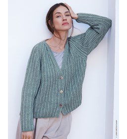 Vest met V-hals gemaakt van Lana Grossa New Classic