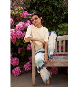 Damestrui Blossoming met ruffle mouw  gemaakt van Lang Yarns Wooladdicts Bliss