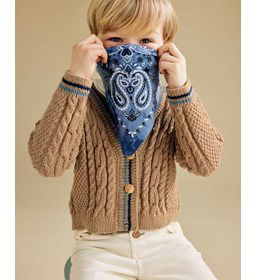 Kindervest met kabelpatroon gemaakt van Phildar Phil merinos 3,5