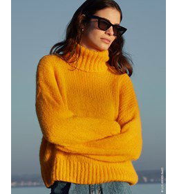 Damestrui met dubbele hoge col