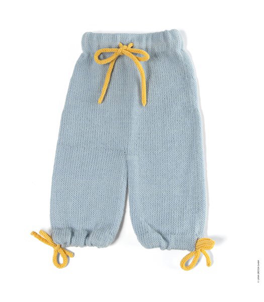 Breipatroon babybroekje met sluitkoord