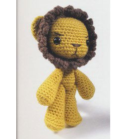 Leeuw gemaakt van DMC borduurgaren 17