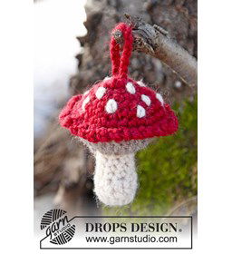 Gehaakte Kerst paddenstoel gemaakt van Drops Nepal