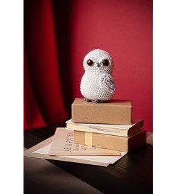 Hedwig de sneeuwuil gemaakt van Scheepjes Catona 25 en 10 gram