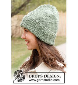 Hipster muts met dubbele rand gemaakt van Drops Andes