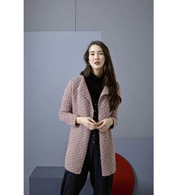 Vest gemaakt van Lang Yarns Malou Light uni en color