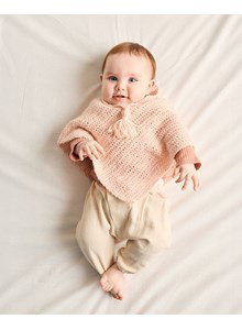 Haakpatroon poncho leotime met kwasje gemaakt van Phildar Phil Baby Alpaga