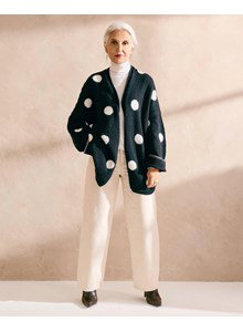 vest met dots