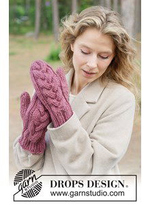 Warme gebreide wanten met kabelpatroon