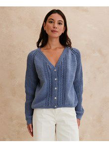 Damesvest in verschillende steekpatronen