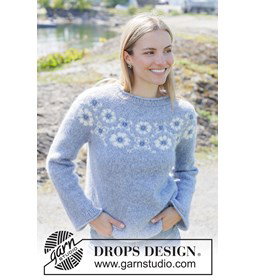 damestrui Blue Bloom met bloemenpatroon gemaakt van Drops Air