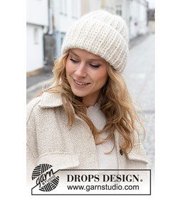 Damesmuts gemaakt van DROPS Sky