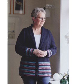 Gehaakt damesvest gemaakt van Scheepjes Colour Crafter