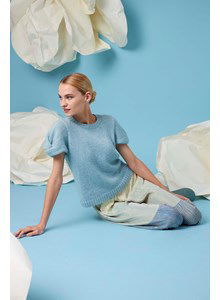 Damestrui Olea, met korte geluste pofmouwen