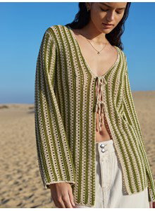 Haakpatroon vest met verticale lijnen gemaakt van Lana Grossa Solo Lino