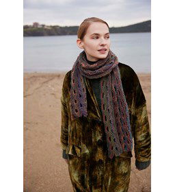 Sjaal met ajourpatroon Full Circle gemaakt van Boeken Lang Yarns