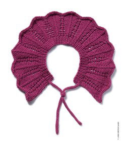 Brede sierkraag gemaakt van Looms en punnikklosjes