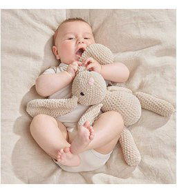 Superzacht knuffelkonijn gemaakt van Rico Creative Chenillove