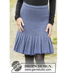 Rok met ruche gemaakt van Drops Karisma