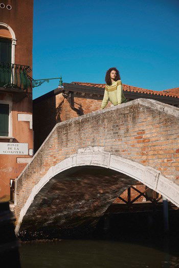 Damestrui Simple Delight met ronde dubbele halsboord